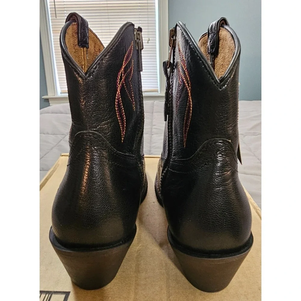 Ariat® (Women's 8.5 B) Darlin™ Western Boot in Old Black - $180